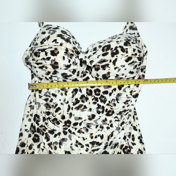 Niptuck Swim Wild At Heart Scoopback Design Tummy Control Leopard Swimsuit 8 - Picture 6 of 11